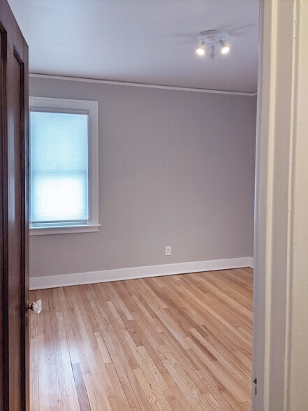 Building Photo - 3685 Bedford St