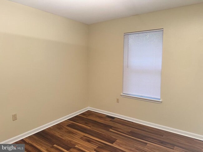 Building Photo - 408 Rockwood Dr