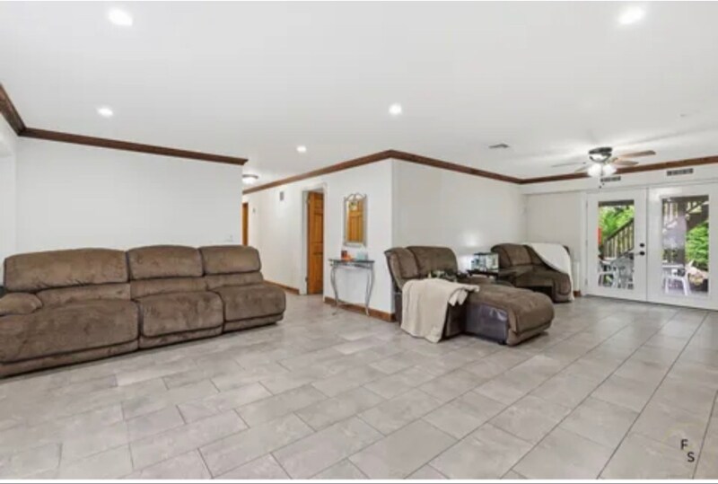 Building Photo - 29 Priscilla Rd