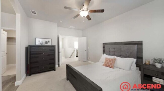 Building Photo - Newly built home located in Shafter!