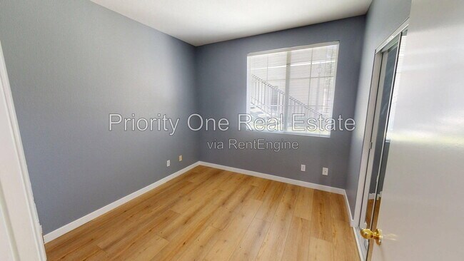 Building Photo - 10766 Sabre Hill Dr