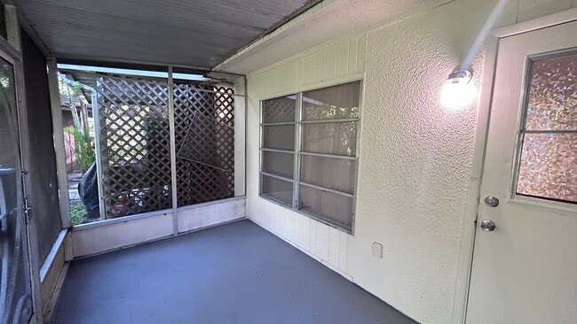 Building Photo - Unfurnished Annual Rental Available Now.