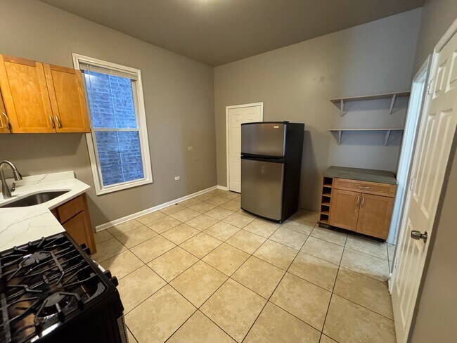 Building Photo - 5612 S Morgan St