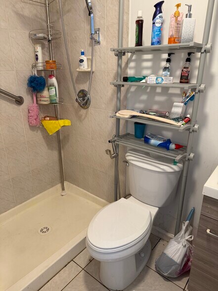 Building Photo - 36 Mersereau Ave