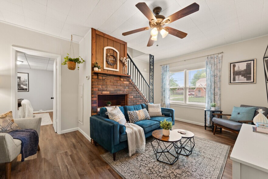 Building Photo - 3175 Rocky River Dr
