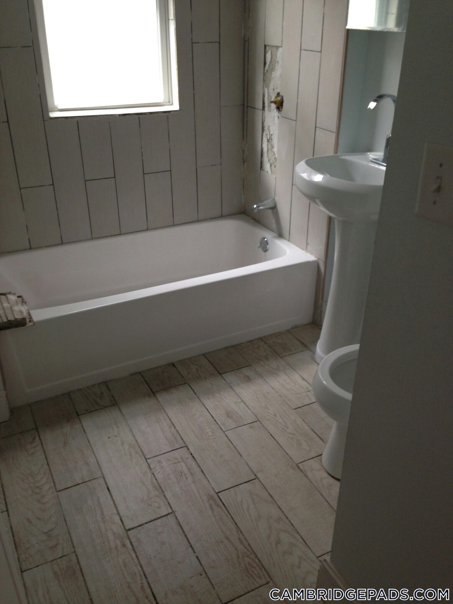 Building Photo - 376 Prospect St