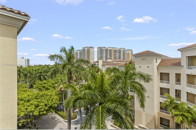 Building Photo - 703 Crandon Blvd