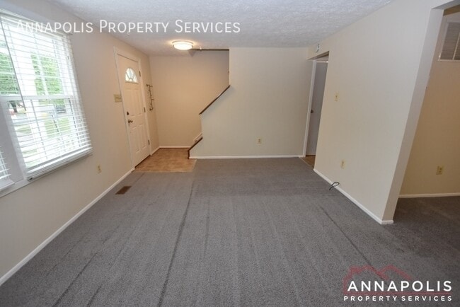 Building Photo - 1604 Revell Downs Dr