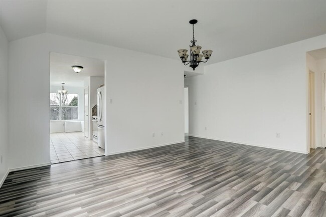 Building Photo - 11010 Clear Villa Ln