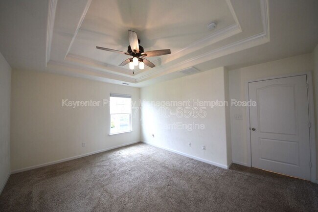 Building Photo - 126 Peck Ln