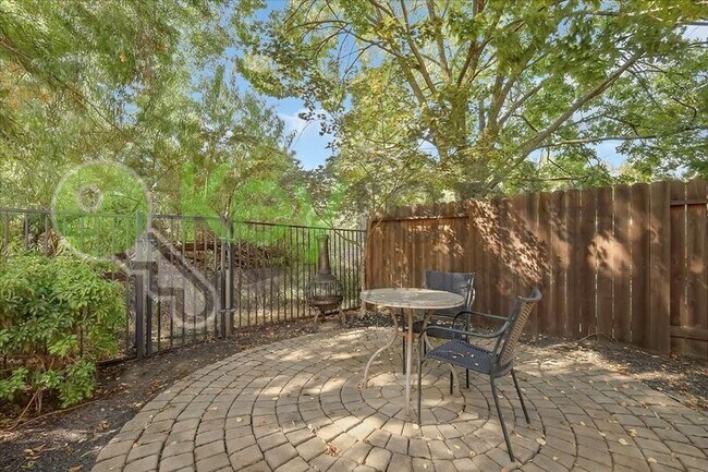 Building Photo - 4510 Pheasant Ln