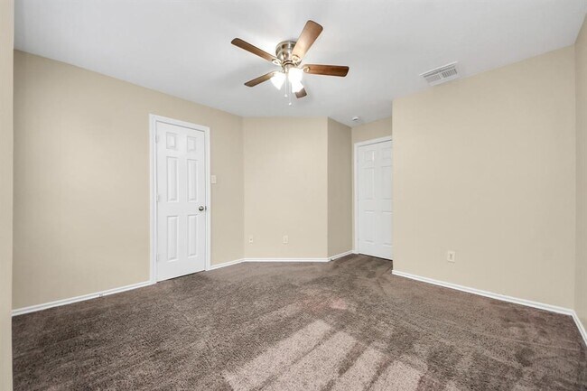 Building Photo - 8763 Thistlemoor Ln