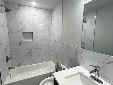 Building Photo - 2218 N Marshall St