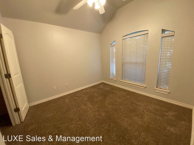 Building Photo - 4 br, 2 bath House - 2405 NW 152nd Street