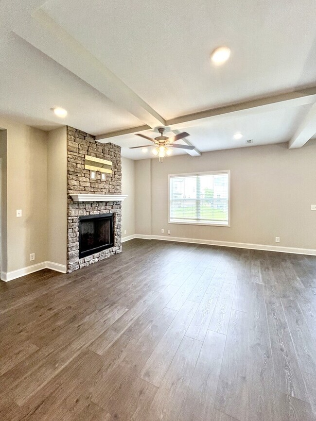 Building Photo - 829 Marksman Ct
