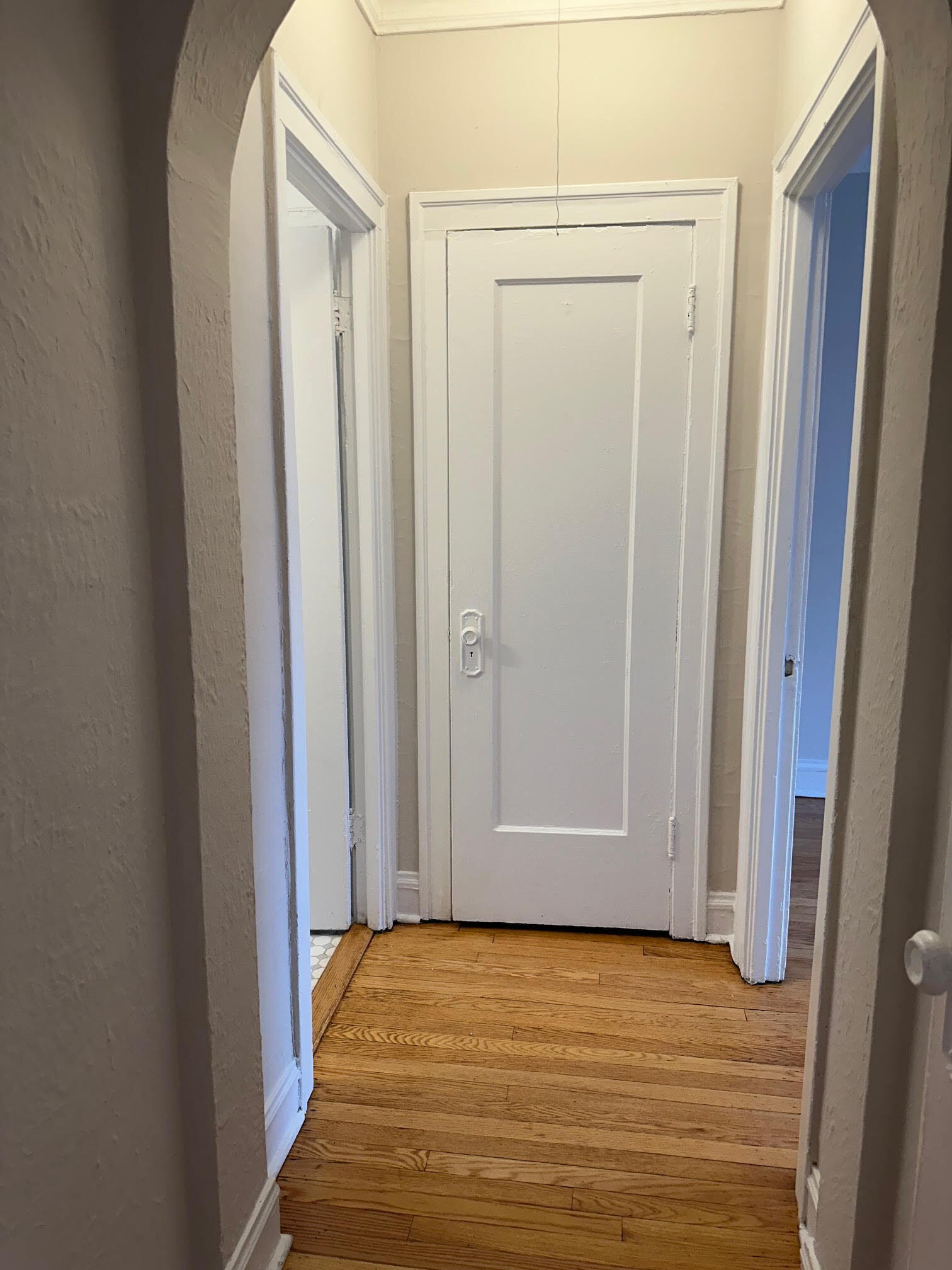 Building Photo - 1637 W Estes Ave