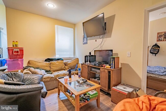 Building Photo - 3707 Powelton Ave