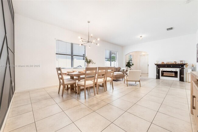 Building Photo - 3550 W 86th Terrace