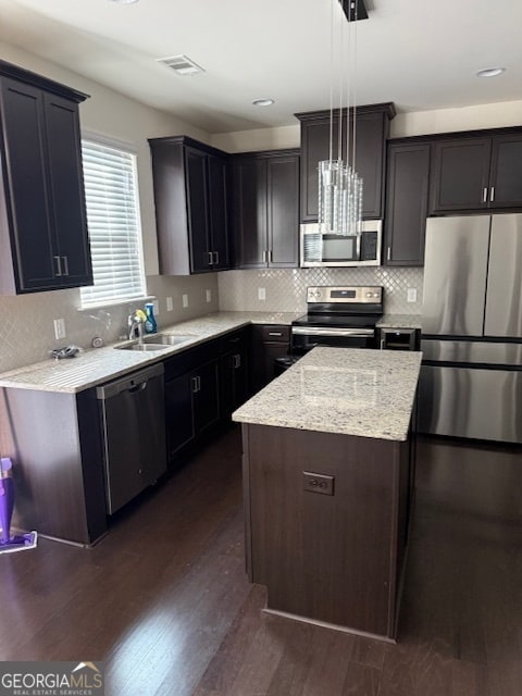 Building Photo - 2726 Kemp Ct