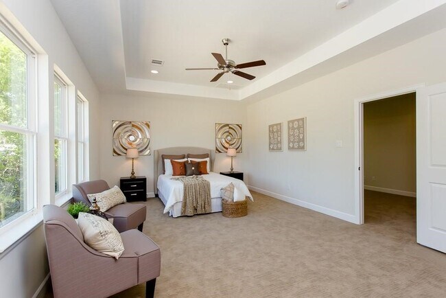 Building Photo - 709 Link Rd