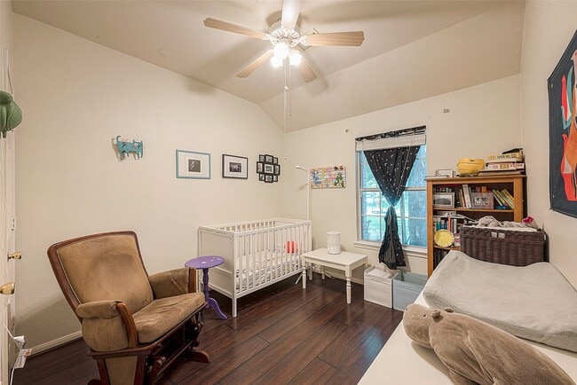 Building Photo - 1602 Rustic Hollow Ln