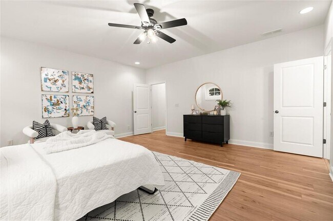 Building Photo - 2317 St Davids Square