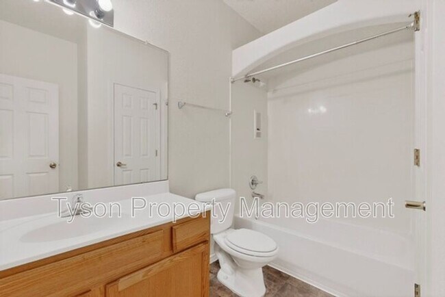 Building Photo - 1840 Bold Ruler St