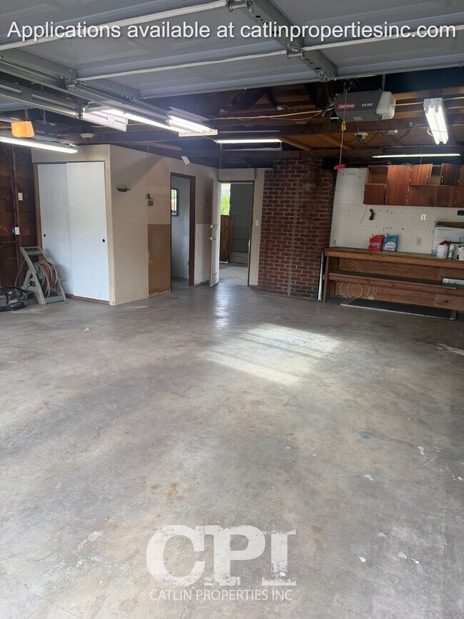 Building Photo - 751 27th Ave