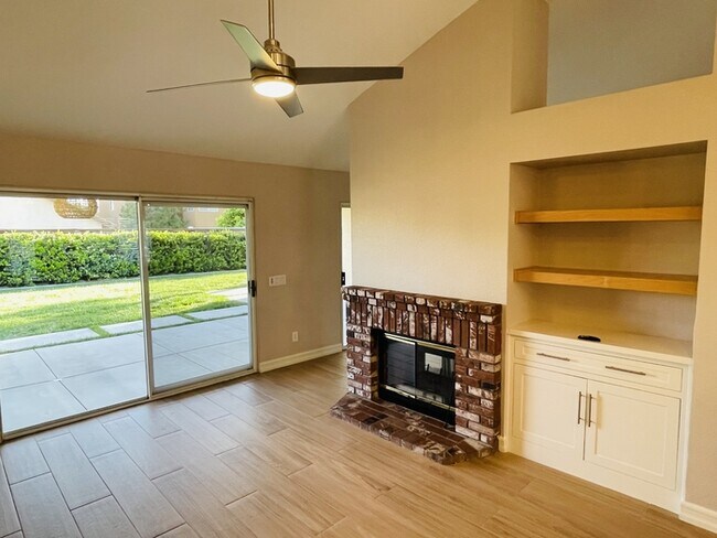 Building Photo - 28937 Biarritz Ct