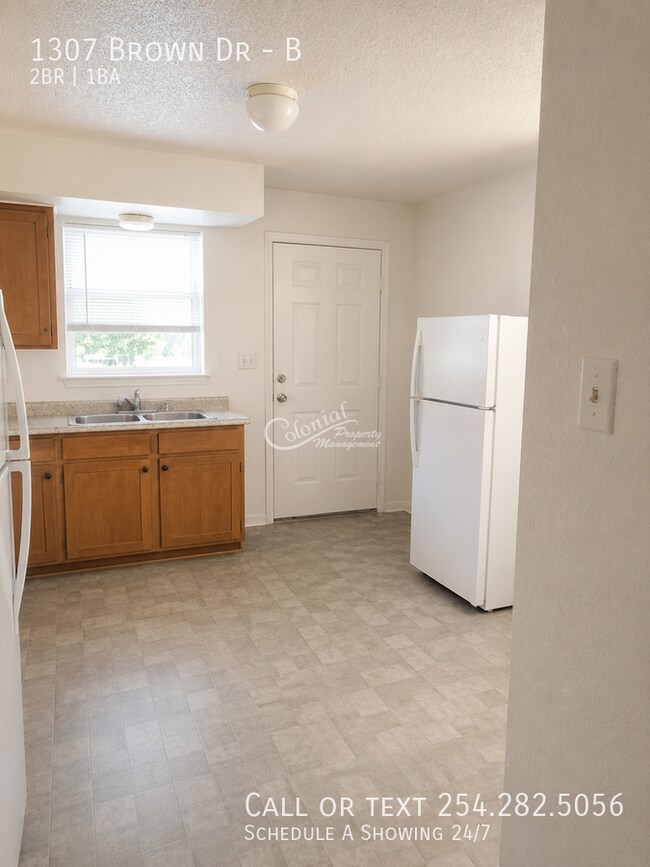 Building Photo - 1307 Brown Dr