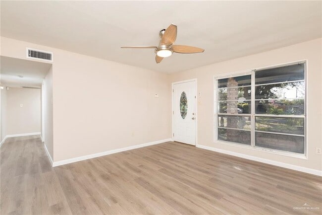 Building Photo - 39 Pecan Ave