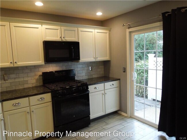 Building Photo - 2 br, 2 bath House - 1928 Mattis St