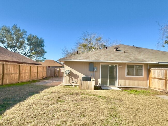 Building Photo - 7409 Tierra Verde Dr