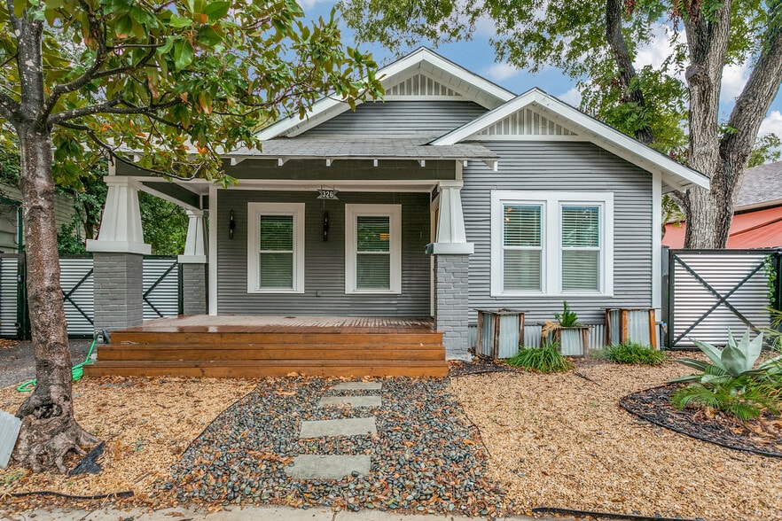 Primary Photo - 326 Simon