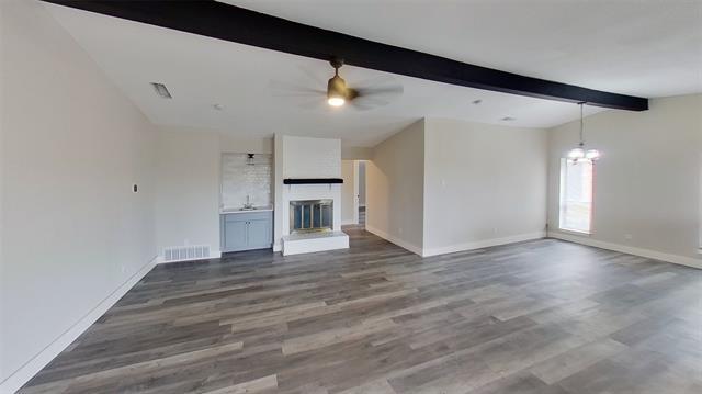 Building Photo - 606 Futrelle St