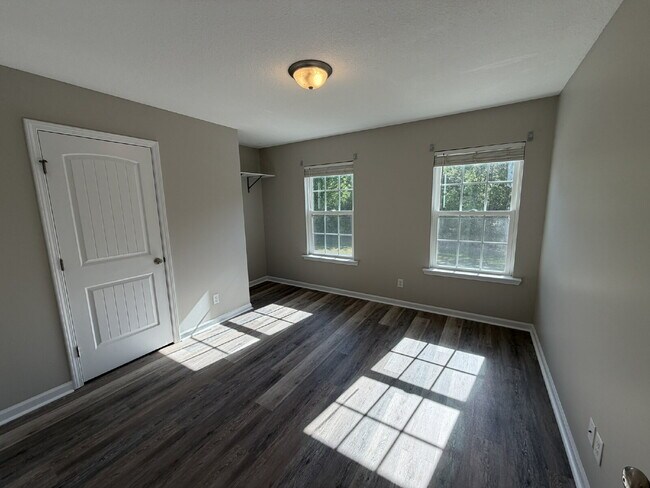 Building Photo - Home for Rent