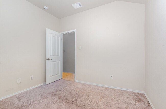 Building Photo - 9012 Cross Oak Ranch Blvd