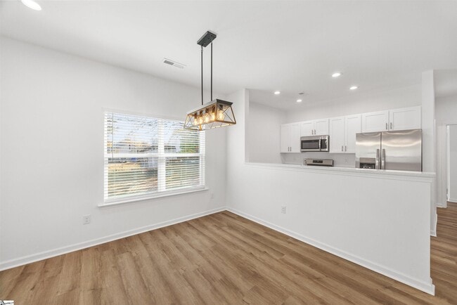 Building Photo - 13 Jamison St