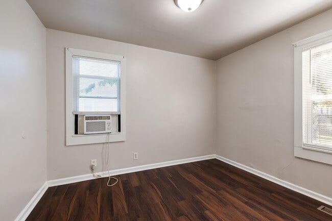 Building Photo - 1018 Navaho Pl