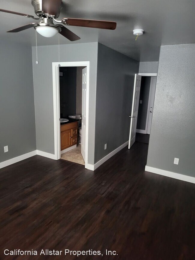 Building Photo - 3 br, 2 bath House - 624 East C Street