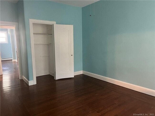 Building Photo - 214 Goffe Ter