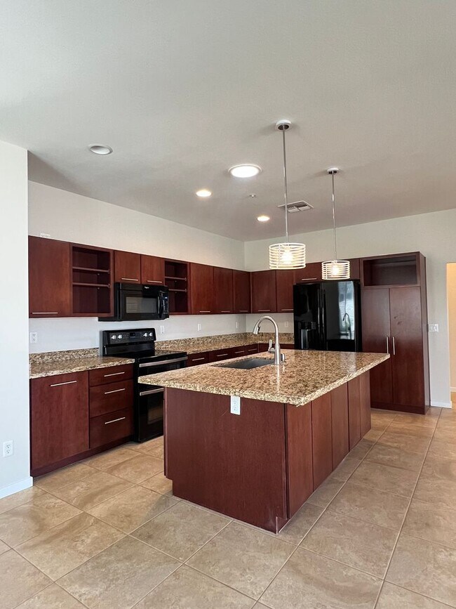 Building Photo - 3546 E Ravenswood Dr
