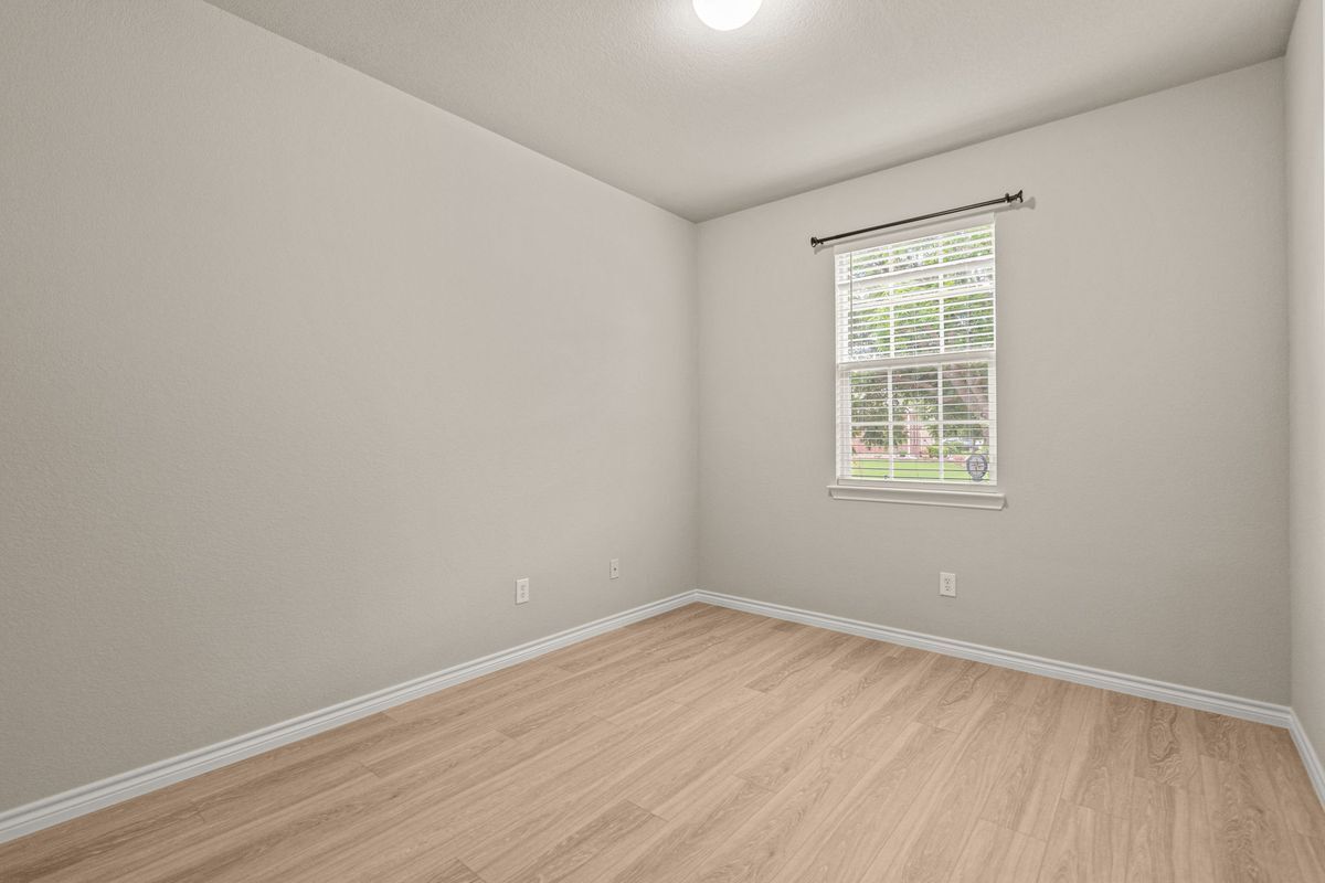 Building Photo - 1712 Adams Pl