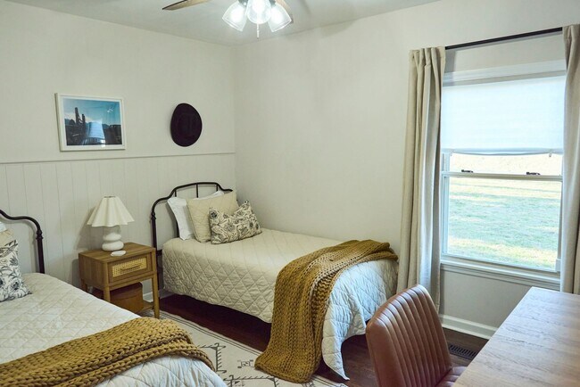 Building Photo - Welcome home to space, comfort, and thoughtful updates in this beautifully maintained 5-bedroom, ...