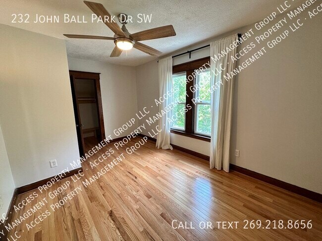 Building Photo - 232 John Ball Park Dr SW
