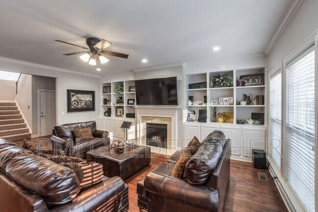 Building Photo - 1515 Towne Park Ln