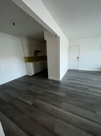 Building Photo - AVAILABLE NOW $200 off First Month Rent