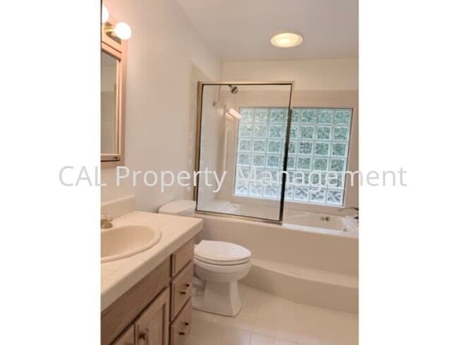 Building Photo - Beautiful 3-Bedroom Pebble Beach Home!