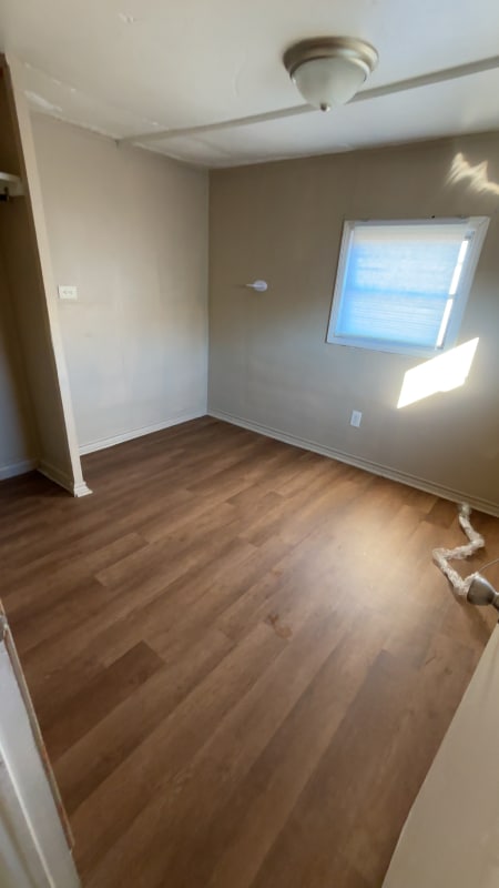 Building Photo - 1716 E Market Ave