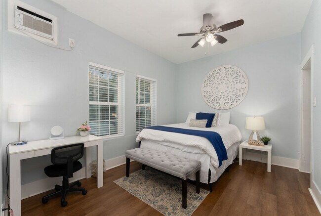 Building Photo - 1525 5th St